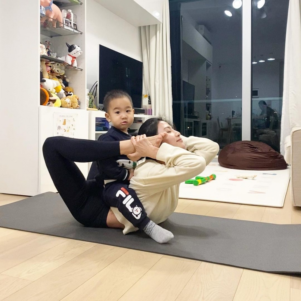 2014年林芊妤與TVB解約，任職瑜伽導師，之後建立個人YouTube Channel