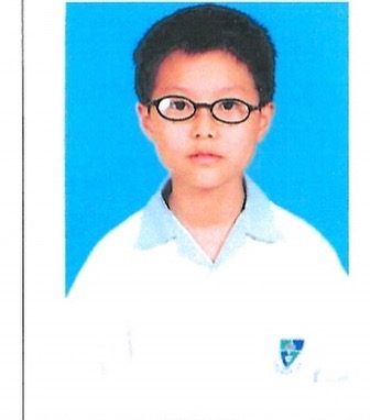 胡鴻鈞曾喺IG公開過小學六年級照片