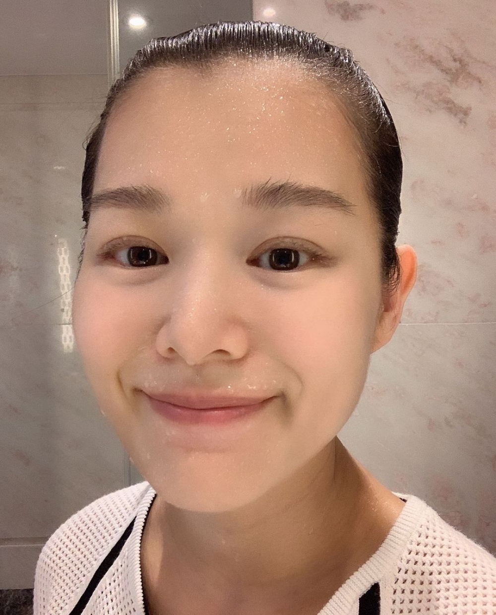 胡杏兒素顏