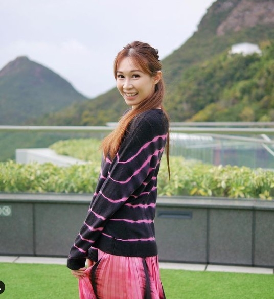 麥貝夷指對方嘅愛全部都係謊言嚟