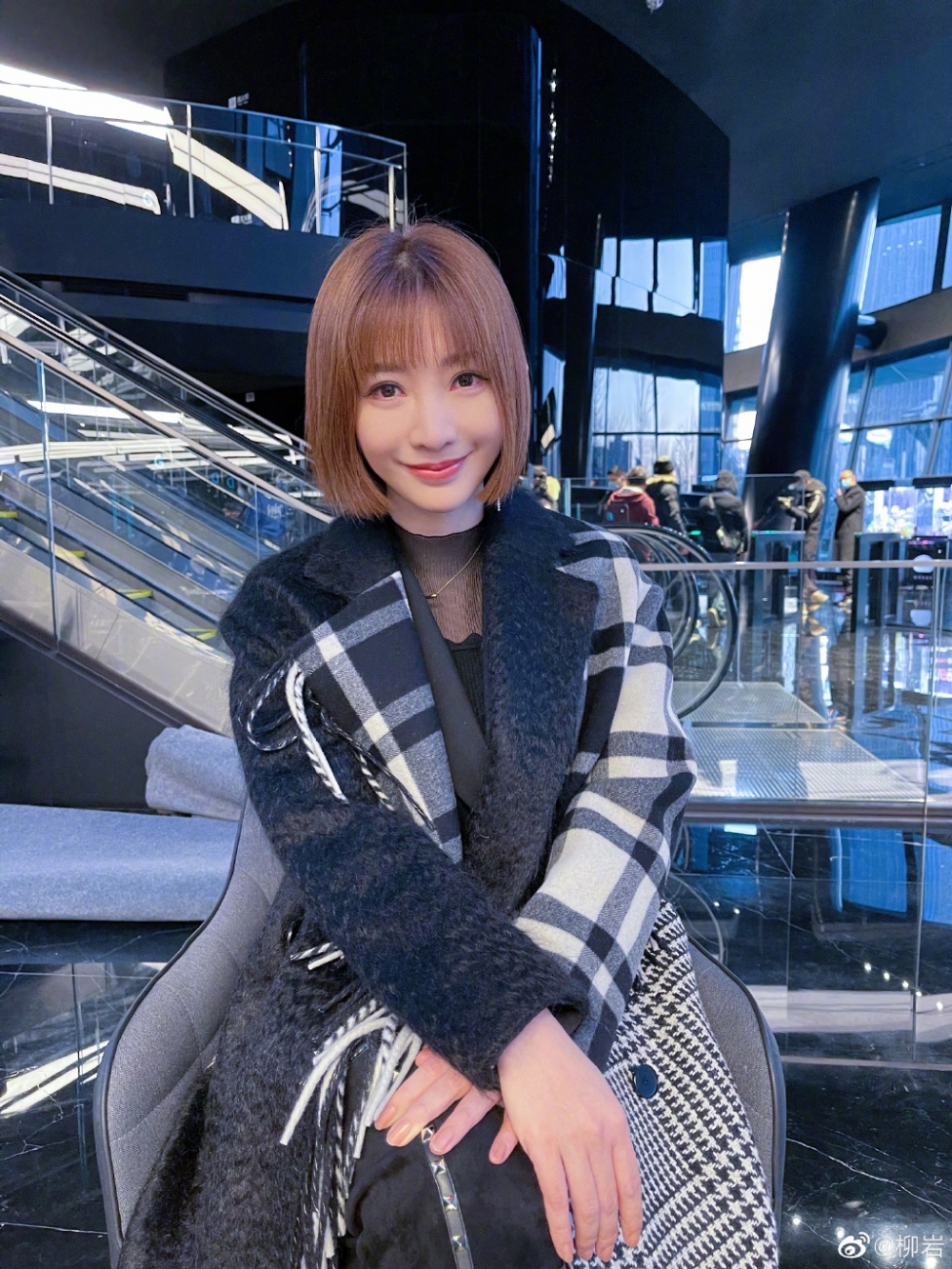 黃宗澤於上海拍攝內地劇《麵包樹上的女人》時,與同劇女星柳岩傳出緋聞