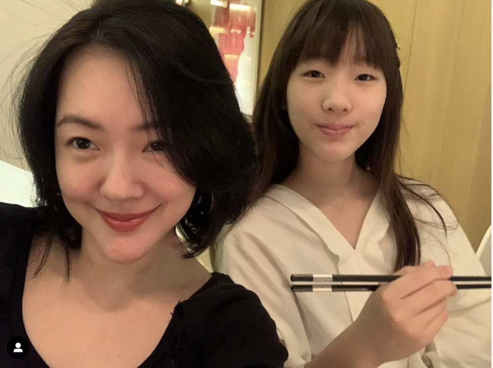 小S不時喺社交網Post自己同3個女嘅搞笑相
