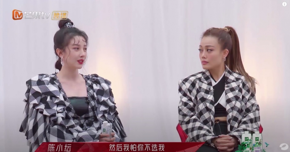 陳小紜就想入周筆暢組,為咗可以加入周筆暢嗰組,佢更不惜當住容祖兒面話上一次其實已經想入佢嗰組