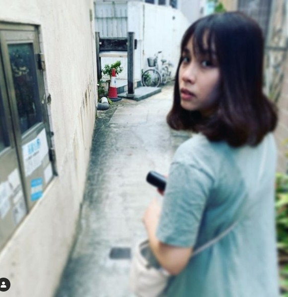 雯雯解釋村屋位置偏僻,租金好平,養寵物則是早在結婚拍拖前已開始,故寧願捱窮也不想棄養。