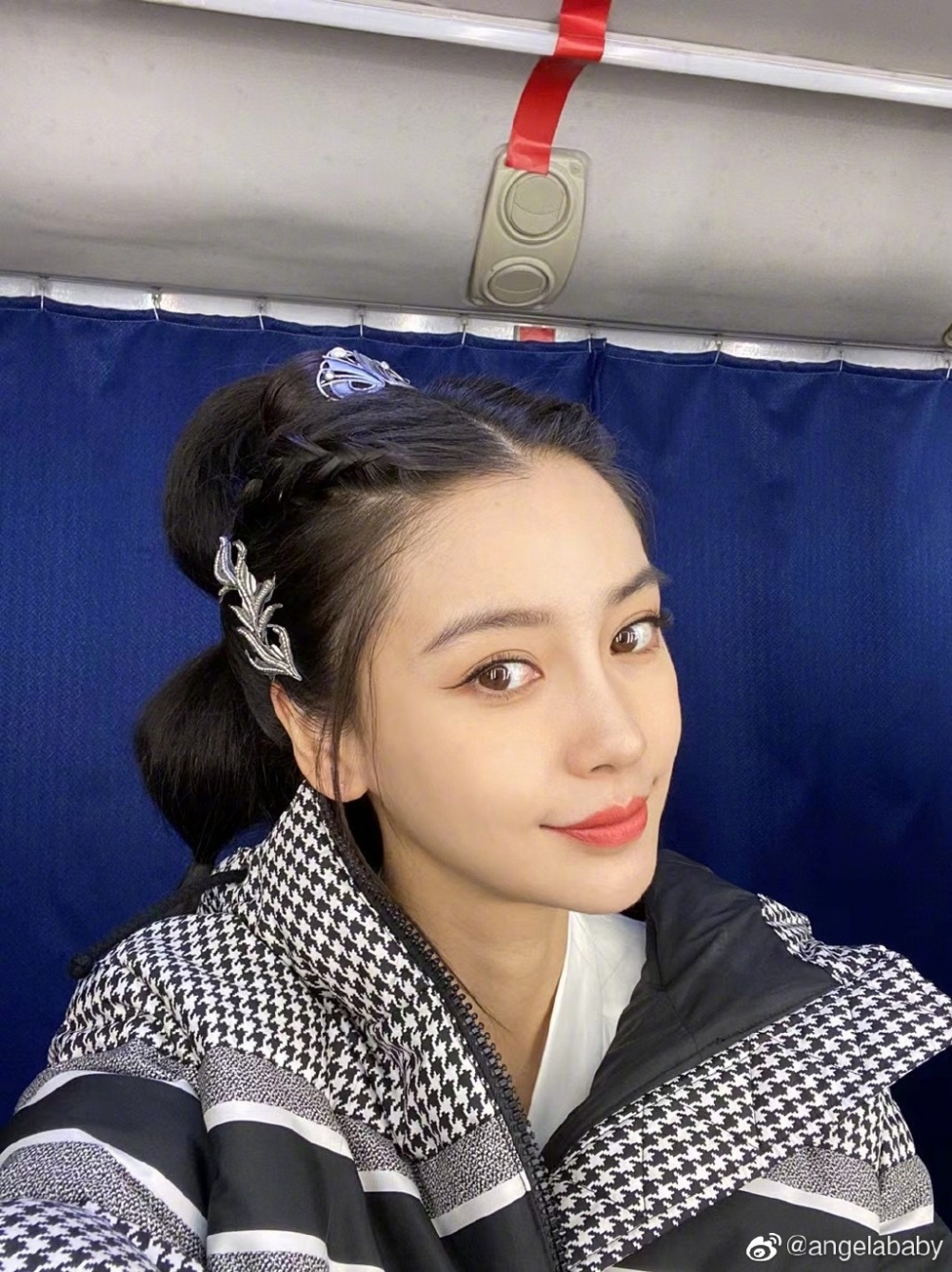 與Janice Man同為「𡃁模始祖」嘅Angelababy,微博粉絲逾1億!