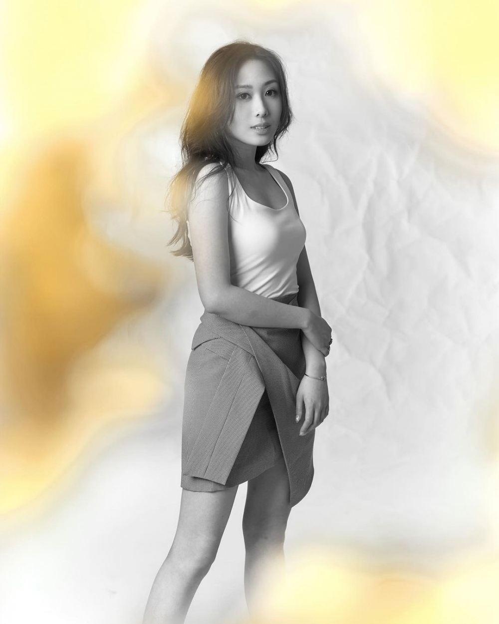 Annise不時喺 IG Share 自己嘅生活日常,晒吓白滑長腿!