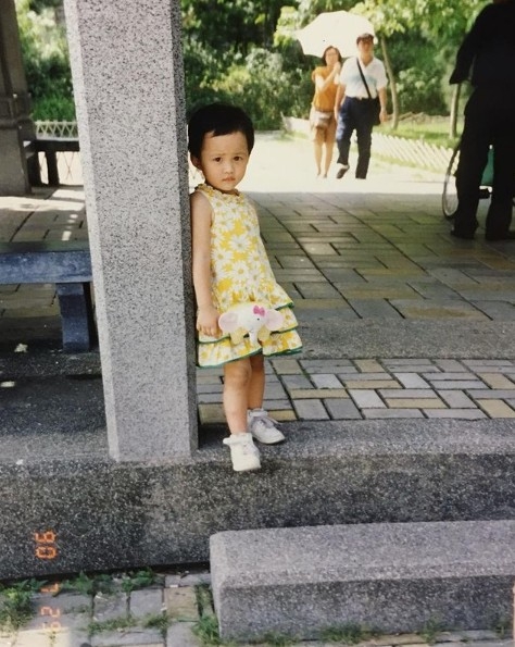 佢同細個嘅時候真係冇咩點變