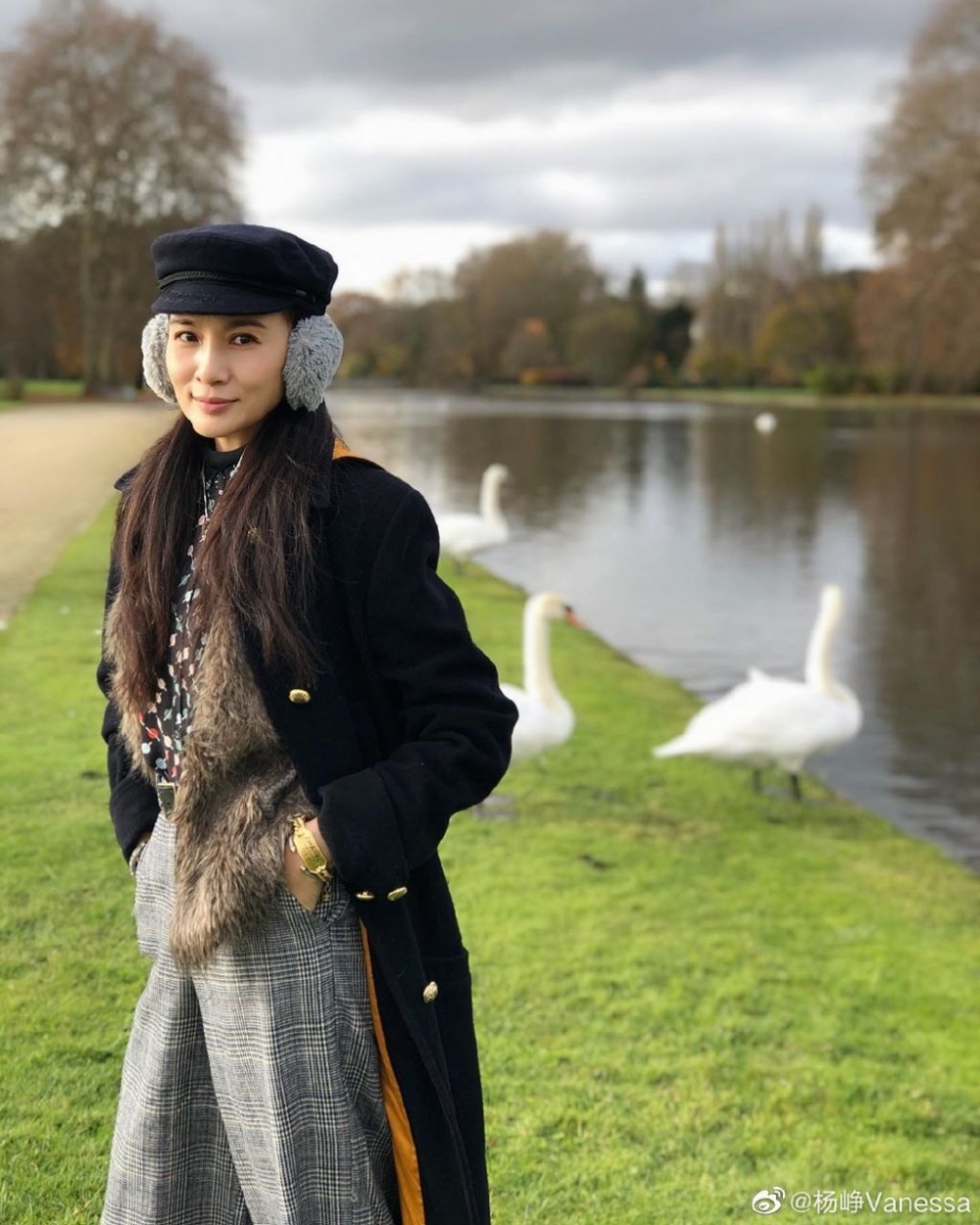 2014年黃宗澤被爆同大佢9歲嘅楊崢拍拖