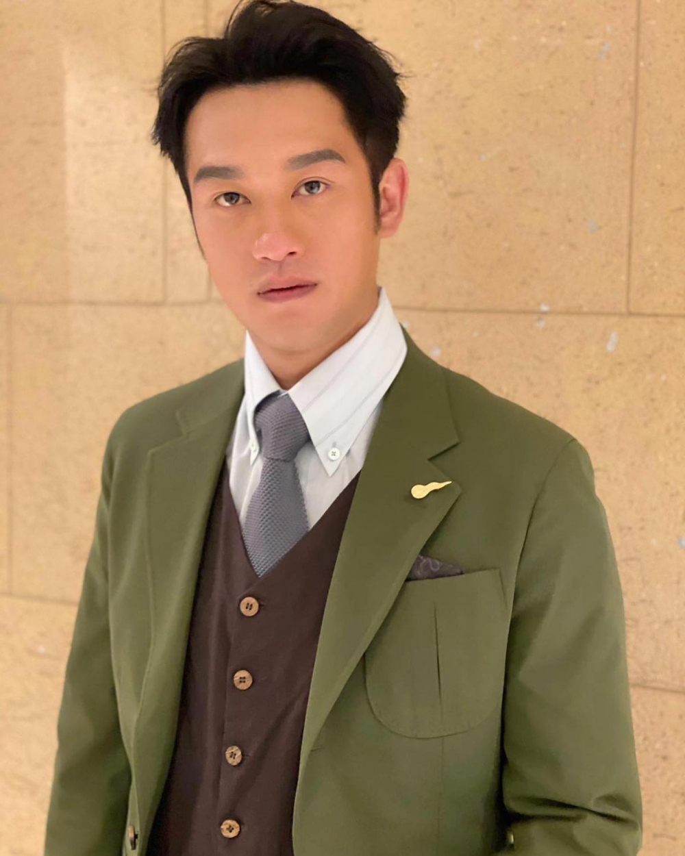 吳浩康FB