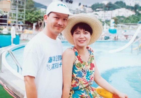 性格低調沉實的智叔，跟五光十色的娛樂圈雖然看來格格不入