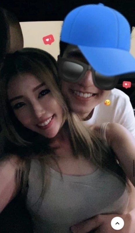 吳偉豪早前被爆與金髮女友Charlotte去酒店Staycation。