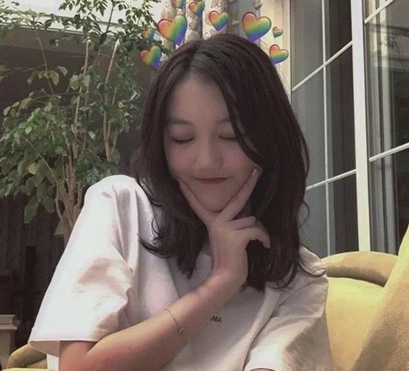天后王菲女兒李嫣嘅一舉一動都極受外界關注