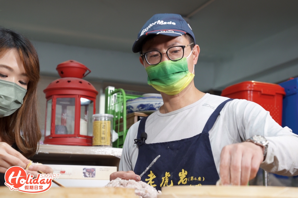 大埔人氣粉麵老字號傳承店老虎岩主打滷水潮式粉麵,店主Kenneth是家族鹵水牛腩的第三代傳人。