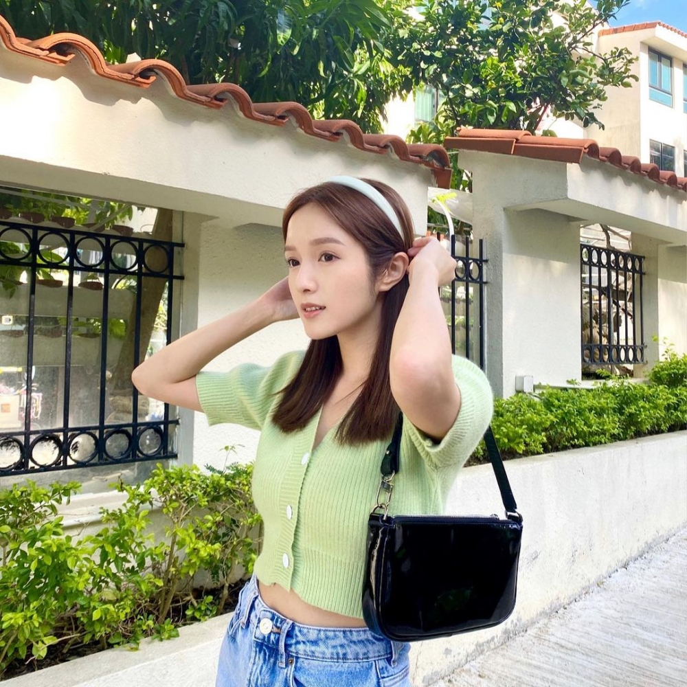 鄺潔盈之前被爆家住大埔2,000呎獨立屋，係圈中富二代