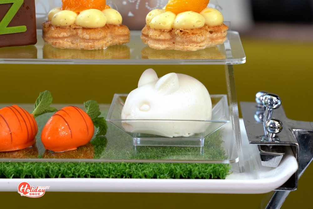 椰子牛奶白兔布丁賣相得意，令人不想把它吃掉。