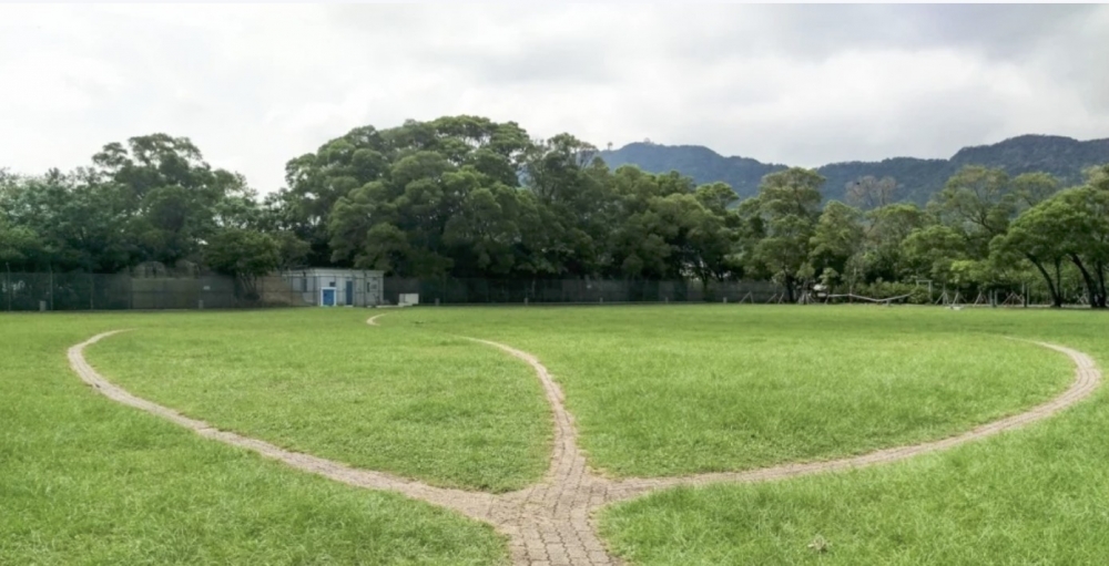 在恰當的地方遊覽和露營