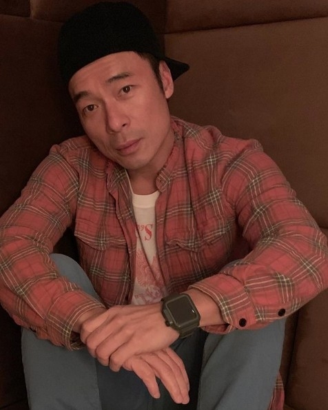 除咗參演劇集外許志安仲會為劇集唱主題曲添。