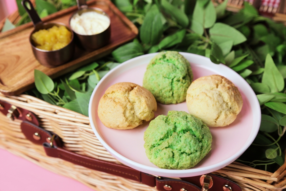 是斑蘭及椰子味的英式鬆餅