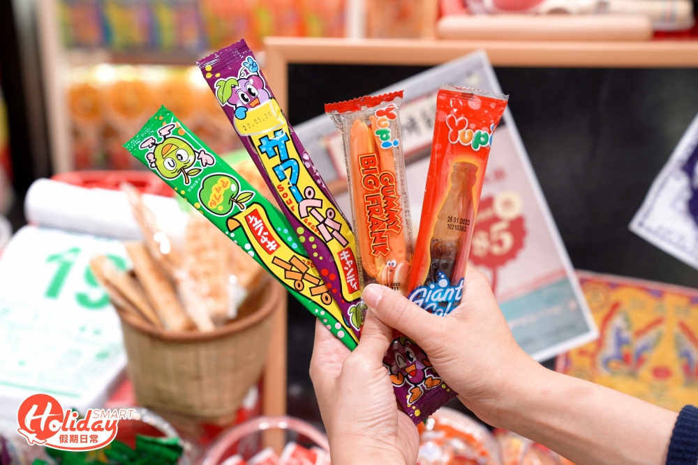 如時興隆粟米卷、戒指糖、間尺糖、明治牛油彩絲糖、CORIS哨子糖、POLO 薄荷糖、八仙果等。