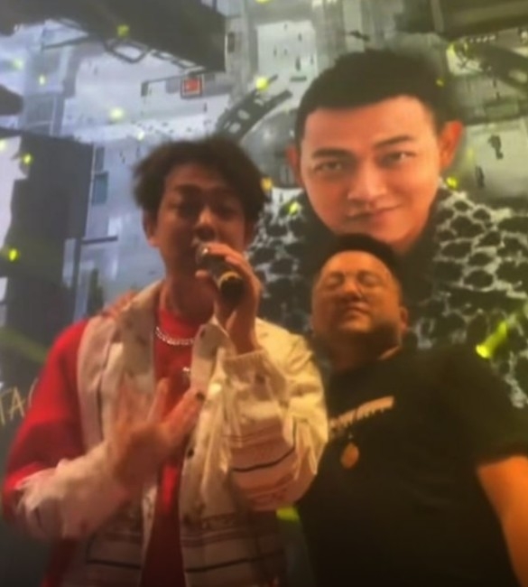 抖音
