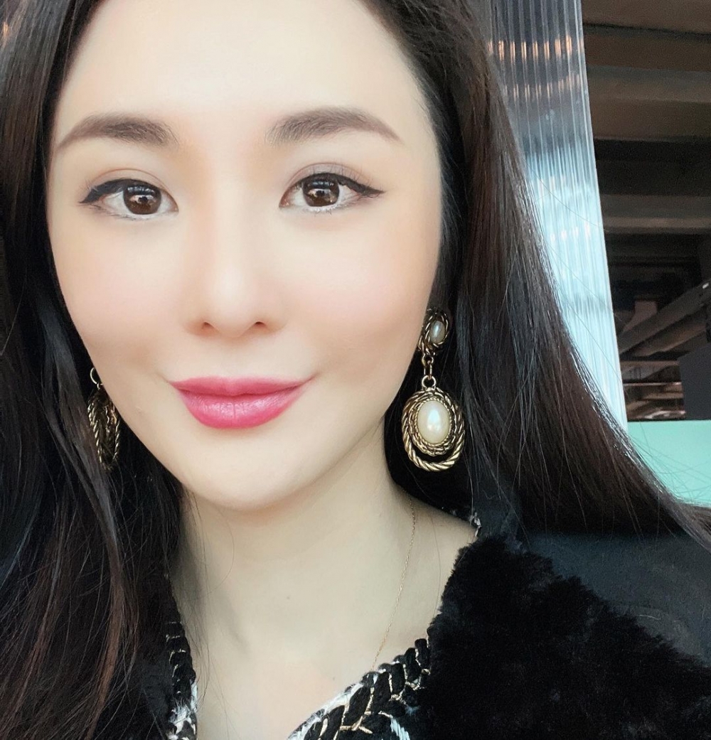 裕美否認同翟威廉有親密關係