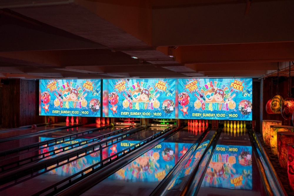 TIKITIKI BOWLING BAR