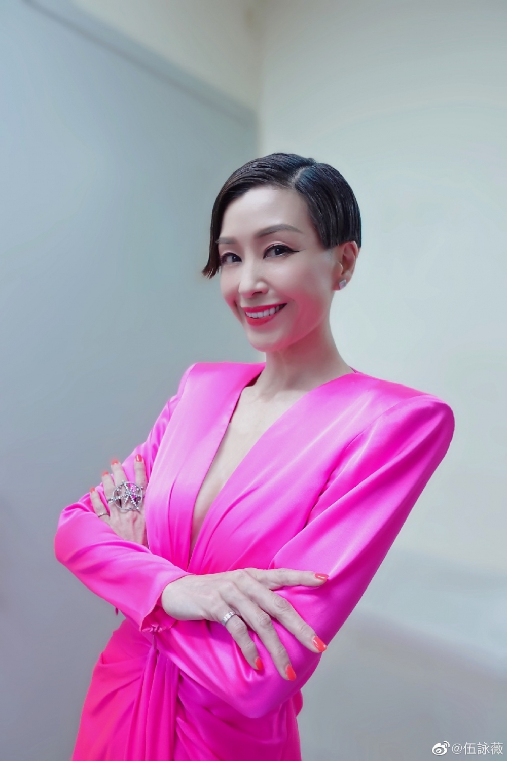 伍詠薇於2013年離巢,今次係佢事隔8年再出演TVB電視劇。