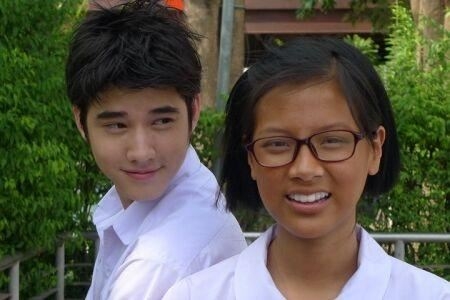 樓主超尷尬：「我突然驚醒............心想『媽的 素顏也差太多』」