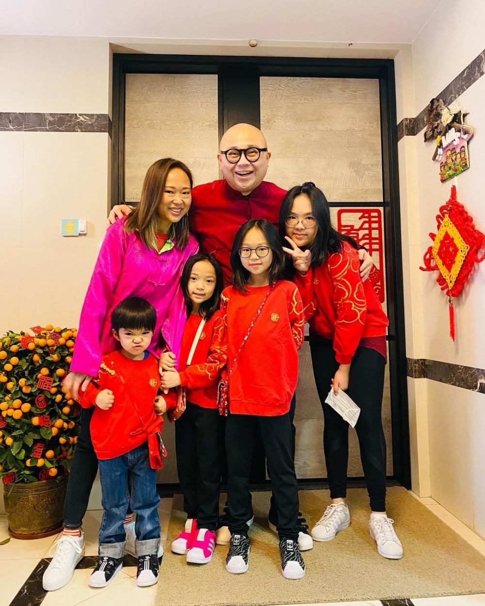 林盛斌(Bob)與太太育有3個女兒1個仔仔