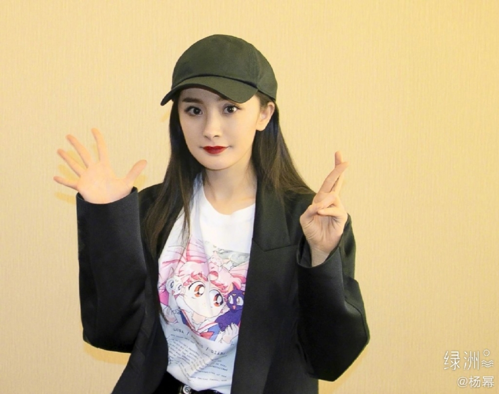 內地一線女星楊冪人氣極高,連帶佢拍戲嘅替身都惹人關注
