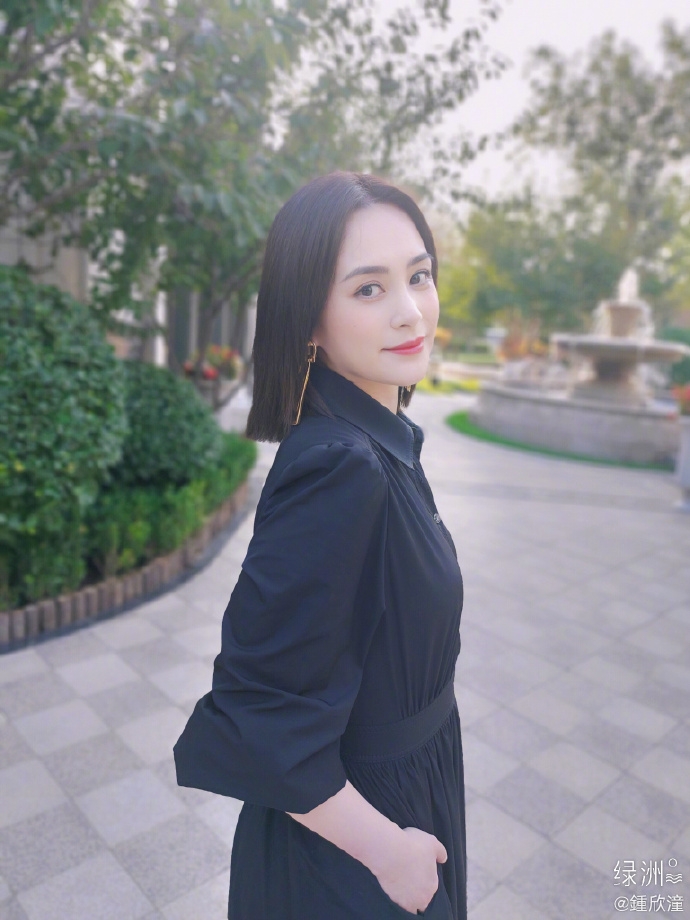 呀嬌平時都鐘意喺微博上載美照。