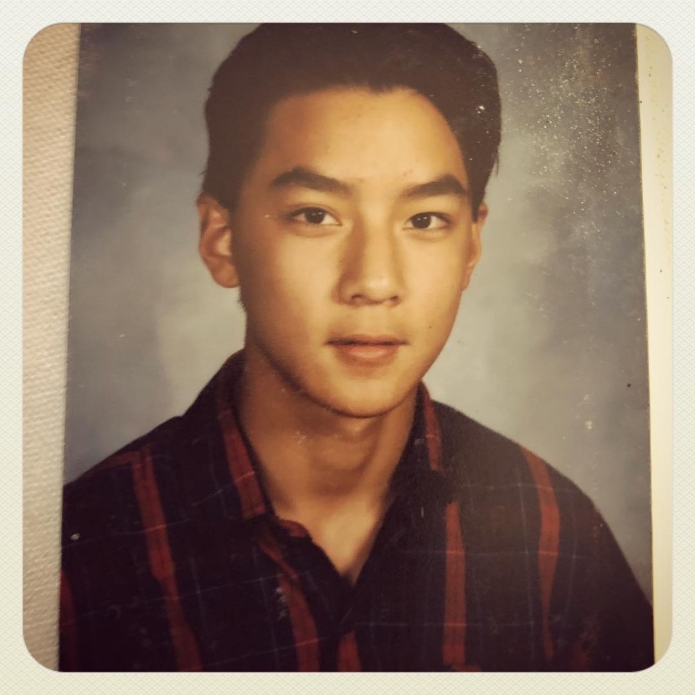 吳彥祖本人都曾經喺IG公開佢16歲時嘅舊照,更留言稱:「I wish I had all that hair back.(我想要返嗰陣時嘅頭髮!)」