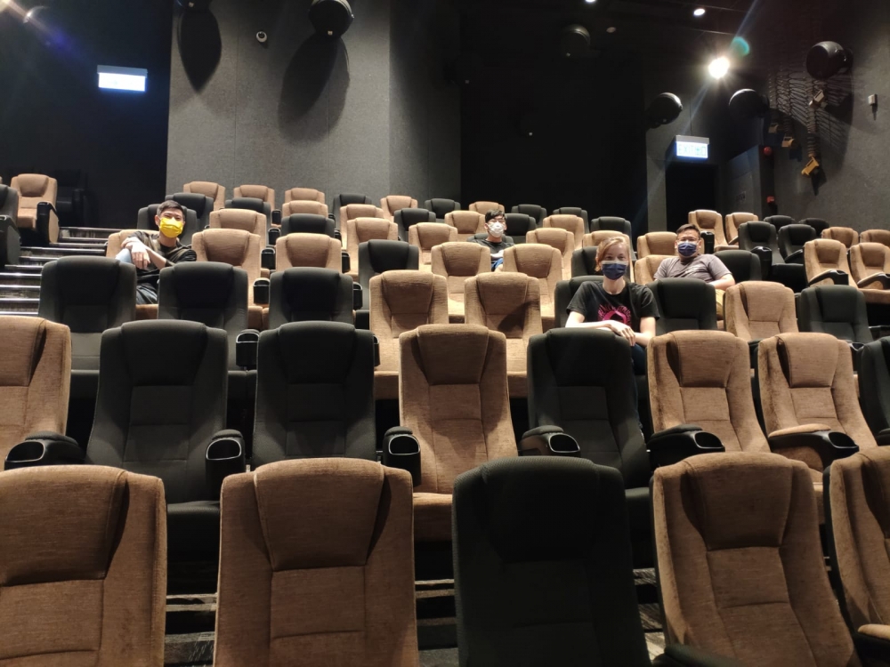 Lumen Cinema一共設有5個影院,分別為是2間VIP影院及3間普通影院,總共有452個座位。