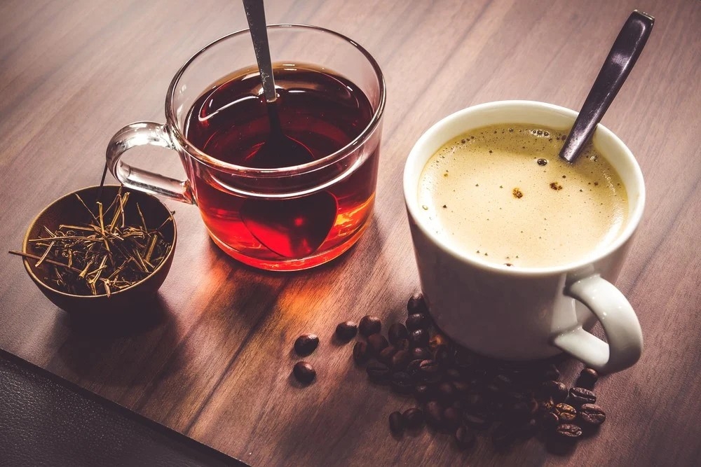 咖啡及濃茶不能醒酒。