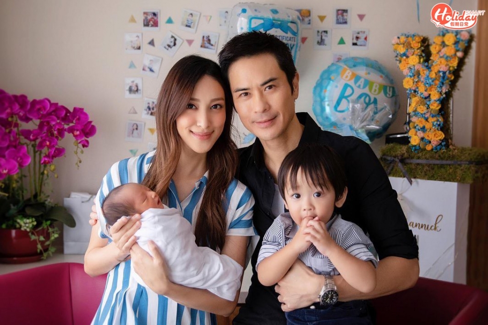 鄭嘉穎同陳凱琳於2018年結婚,婚後2年抱兩