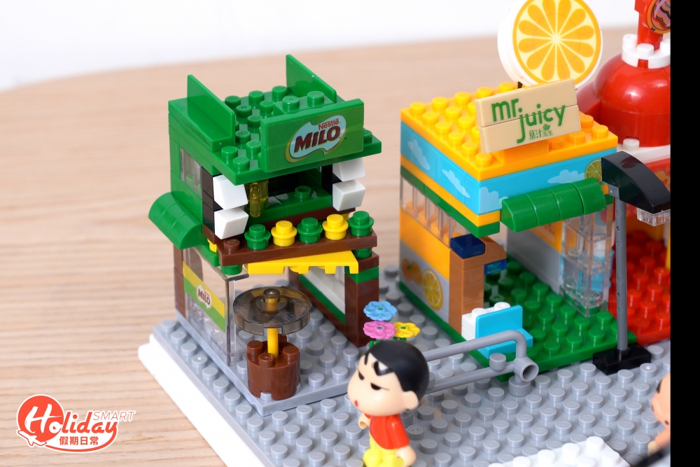 今次這款精品將於4月28日早上7時起登陸7-11，各位小新粉絲及積木迷切勿錯過！