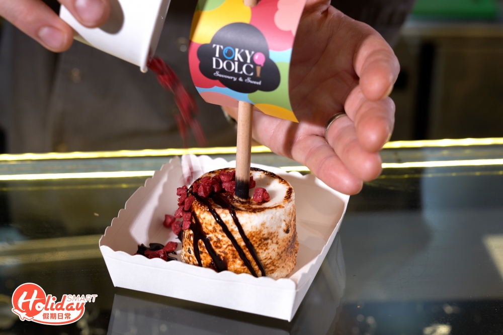 內餡是意大利雪糕Gelato，必食口味包括京都宇治抹茶味、香蕉味、85%朱古力味及坊間少見的清酒味。