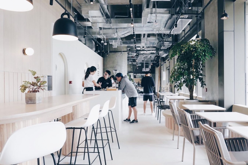 JOMO Coffee & Cakes