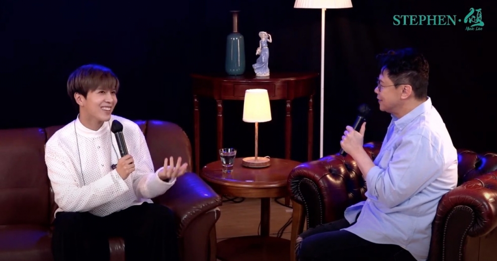 陳志雲YouTube節目請咗應智越（細貓）做嘉賓，佢一開始提到屋企人已忍唔住喊