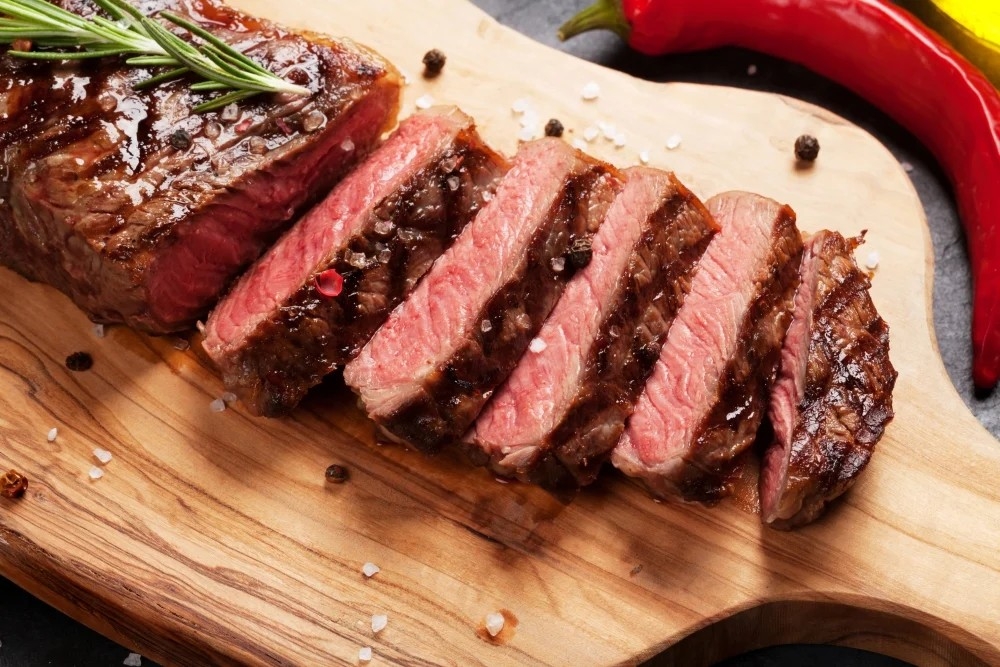 榴槤不能與牛肉等溫性食物一起食。