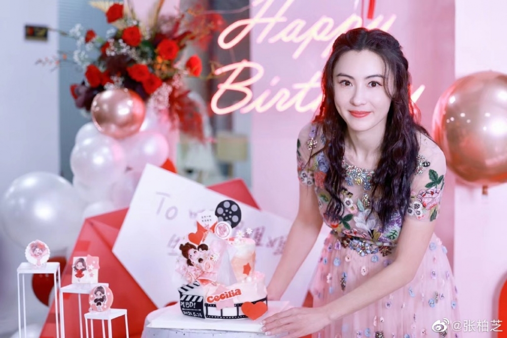 張柏芝誕下三胎後一直都集中於照顧家中3個仔仔,甚少再出席公開活動