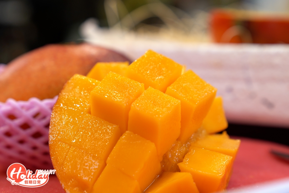 愛文芒顏色鮮紅，摸上手質地腍身，不過存放日期較短，所以必須放入雪櫃冷藏。