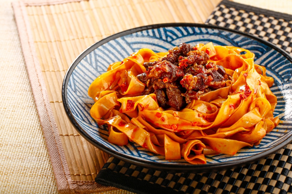 油撥辣子魯肉biang biang麵