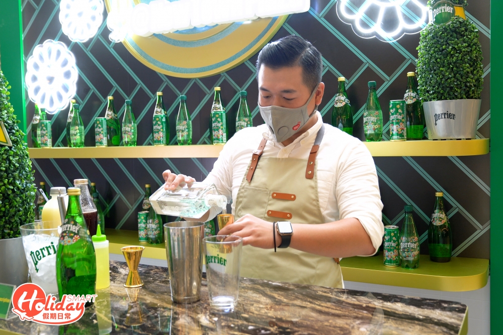 於型格酒吧檯內,則有本地調酒師即場調製4款以白蘭樹下作基調的特飲。