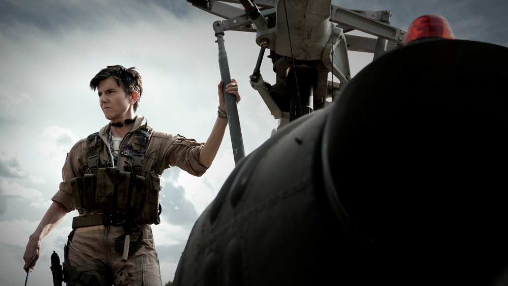 《不死喪軍》飾演直升機師的Tig Notaro真係型爆!