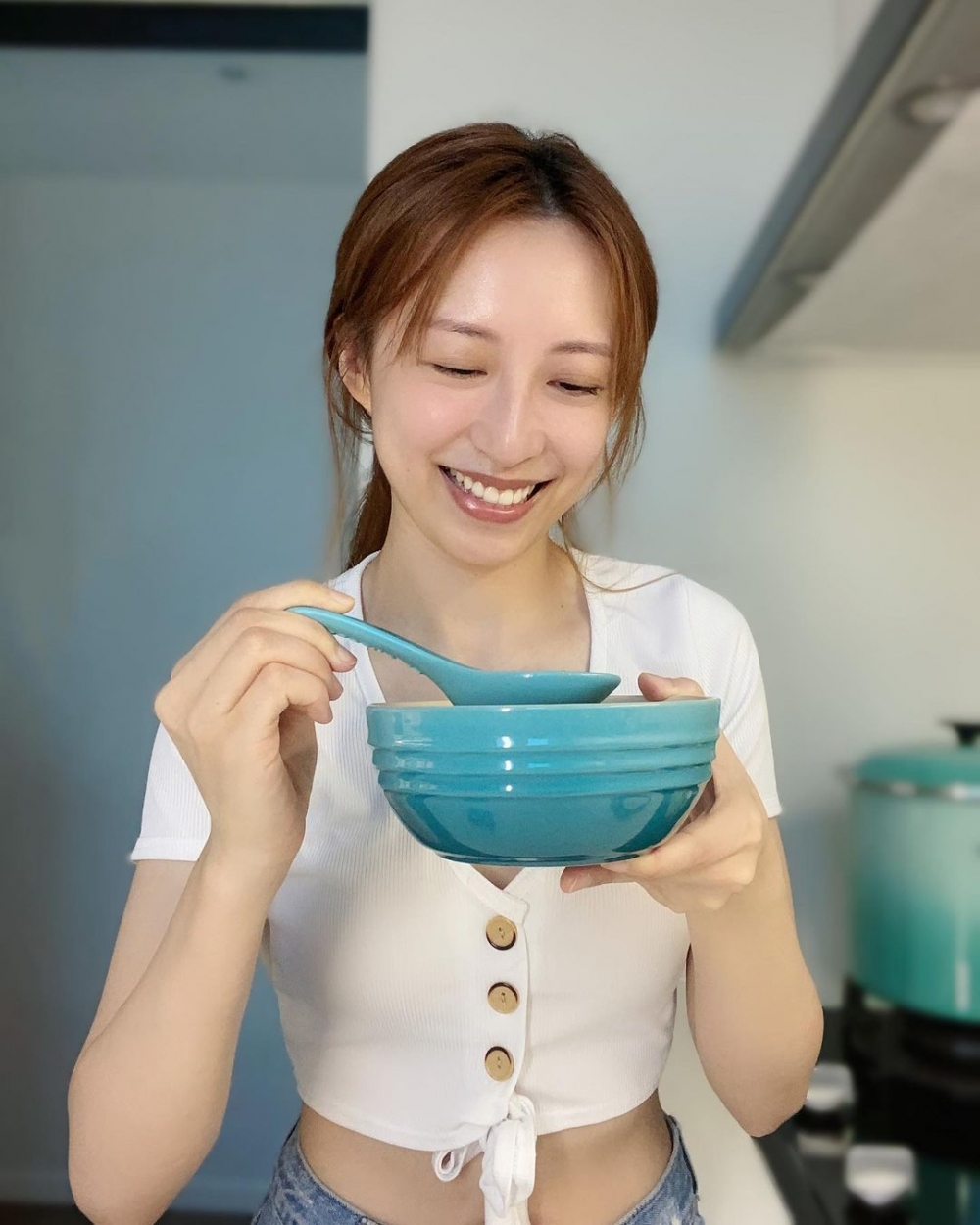 龔嘉欣教煲滋補養生湯。