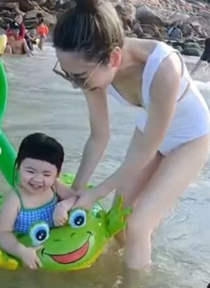 李元元 IG (lucy.is.good)