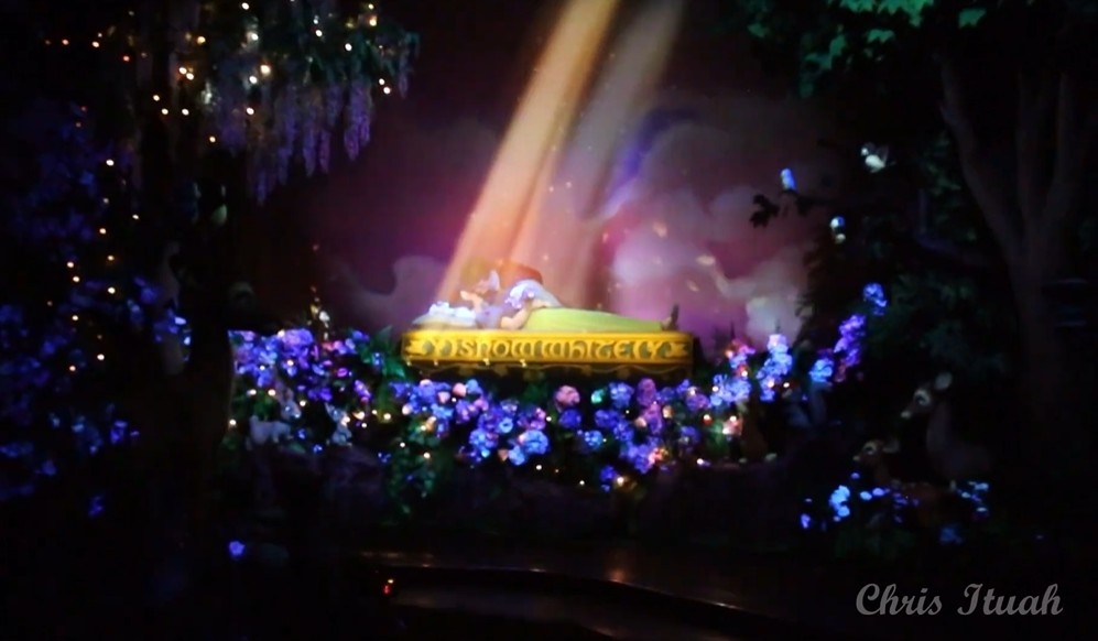 《白雪公主的恐怖冒險》重製後上演真愛之吻，卻引起爭議