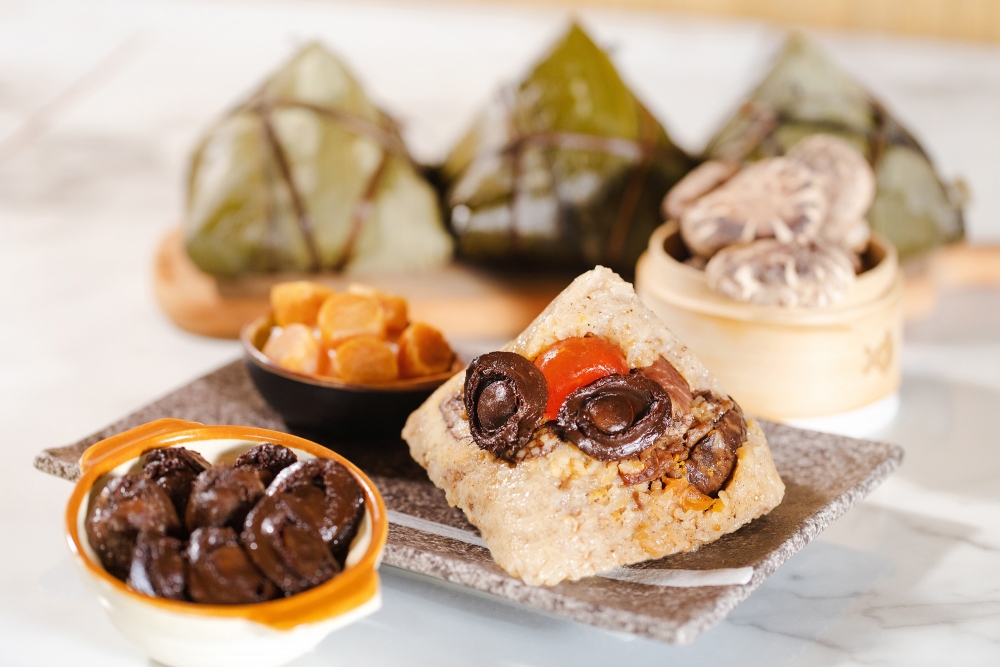 上等原隻鮑魚鹹肉粽
