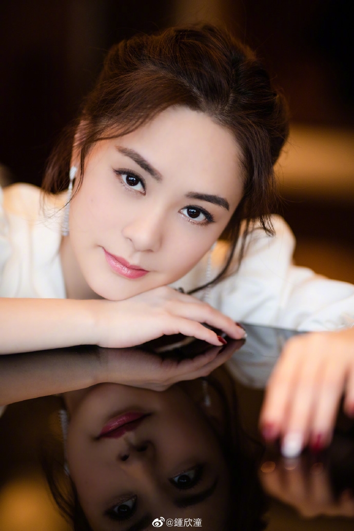 鍾欣潼 微博